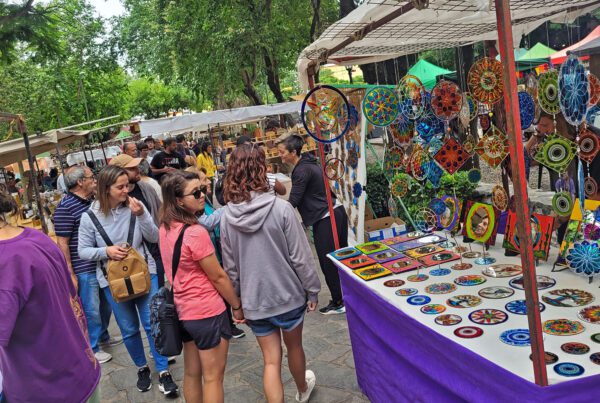 villadelasrosas.com.ar feria de artesanos elaboradores y productores de villa de las rosas feria de artesanos villa de las rosas traslasierra cordoba